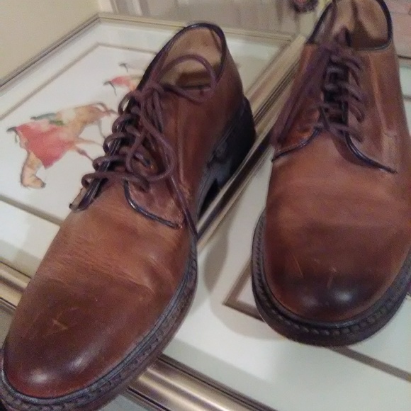 frye jones oxford